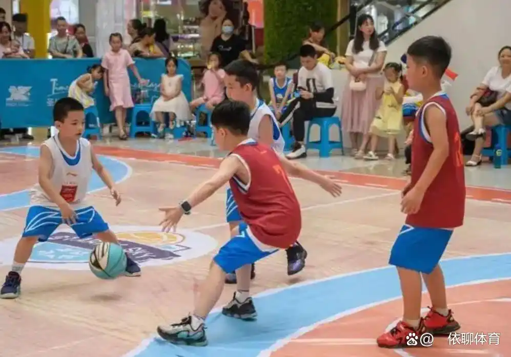 篮球转身背后运球技巧口诀_篮球技巧之背后运球转身_篮球后背转身运球教程